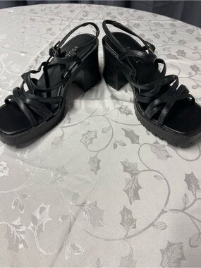 Vintage MUDD Black Strappy Platform Block Heel Sandals - Women
